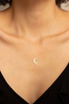 Minimalist Accessories Jewellery, Moon And Star Pendant, Moon And Star Necklace, Crescent Moon And Star, Gold Crescent Moon, Galaxy Necklace, Neck Pieces Jewelry, Star And Moon Necklace, Pretty Jewelry Necklaces