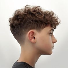 Wavy Top Haircut Men, Short Curly Hairstyles Boys, Boy Hair Cuts Curly Hair, Curly Top Fade Boys, Short Curly Boys Haircut, Boys Wavy Haircuts Kids, Boys Haircut Wavy Hair, Boys Wavy Haircut, Boy Haircut Curly Hair