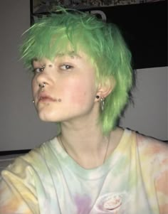 Hair Dye Mullet, Alternative Short Hairstyles, Alternative Hairstyles Short, Short Hair Alternative, Green Buzz Cut, Nonbinary Mullet, Short Alternative Haircuts, Purple Mullet, Green Mullet