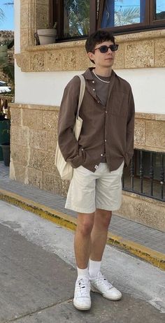 Different Styles Mens Fashion, Summer Outfits Aesthetic Streetwear, Europe Male Fashion, Fashion Inspo Outfits Men Summer, Gender Neutral Style Outfit, Guys Button Up Shirts Outfits, Men’s Fashion Button Up, Rainy Day Mens Outfits, California Outfits Summer Men