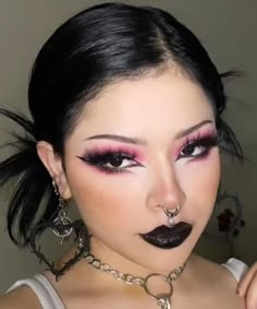 Pink Makeup Inspo Aesthetic, Emo Valentines Makeup, Metal Festival Makeup, Goth Barbie Makeup, Unsettling Makeup, Alt Valentines Makeup, Gory Makeup Ideas, Valentines Matching Pfp, Edgy Makeup Looks Grunge