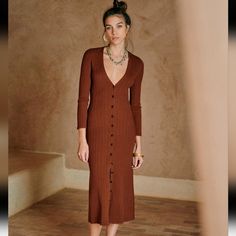 Nwt! Sezane Charlie Long-Sleeved Knitted Midi Dress. Button Plaket In Front, V-Neckline Size: S| Color: Hazelnut * Approximately Measurements: Armpit To Armpit: 13 1/2" Total Length:45" Winter Sweater Dresses, Patchwork Dress, Wrap Dress Floral, Womens Midi Dresses, Fancy Dresses, Parisian Style, Hazelnut, Dresses Xs, Cotton Dresses