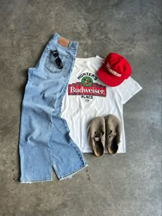 Tee Shirt Outfit, Vintage Budweiser, Wallet Minimalist, Nashville Outfits, Street Fashion Men Streetwear, Guys Clothing Styles, Mens Wallet, Mens Outfit Inspiration, Cool Outfits For Men