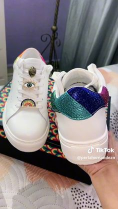 Tenis Kurt Geiger, Aesthetic Outfits Plus Size, School Uniform Outfits, Tenis Nike, Rhinestone Shoes, Fresh Shoes, Pink Girly Things, Shoe Inspiration