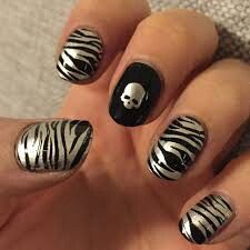 Zebra and skull nails. Zebra Nails Y2k, 2000s Nails Trends, Rock N Roll Nails, Nail Inspo Goth, Which Nails, 2014 Nails, Zebra Nail Art, Luv Nails, Zebra Print Nails