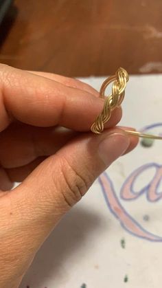 Men Wire Ring, Masculine Wire Rings, Wire Anklets, Rings Made From Wire, Cute Wire Rings, Diy Wire Rings, Gold Wire Ring