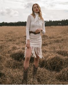 Idyllwind Women's Ivory Crochet Lightning Fringe Skirt , Cream Dolly Outfits, Cowgirl Summer, Urban Cowgirl, Western Skirts, Mexican Fashion, Boho Jeans, Skirts With Boots, Long Fringes, Western Chic