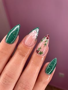 Christmas Nails Almond Acrylic, Almond Nails Designs For Christmas, Almond Winter Acrylic Nails, Mistletoe Acrylic Nails, Christmas Nails With Mistletoe, Green Almond Nails Christmas, Acrylic Almond Christmas Nails, Mistle Toe Christmas Nails, Green Mistletoe Nails