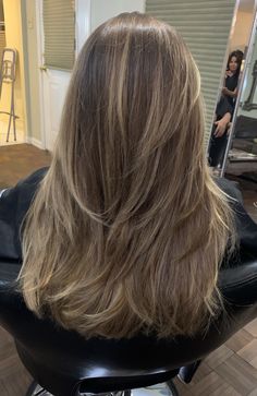 Honey Brown Hair, Haircuts Straight Hair, Hair Inspo Color, Light Hair