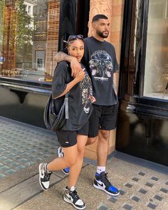 Couple Outfits Streetwear, Matchy Outfit Couple, Couples Streetwear, Couple Streetwear, Streetwear Couple, Couple Outfits Matching, Looks Hip Hop, Couples Outfits, Couple Outfit Ideas