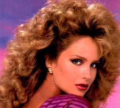 1989 Hairstyles, Rosie Vela, 80 S Hairstyles, 1980s Makeup And Hair, Hairstyles Retro, 1980s Makeup, American Vogue, Matrix Hair