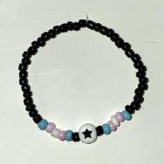 Trans Bracelet Diy, Trans Jewelry, Trans Necklace, Trans Bracelet, Small Beaded Bracelets, Pulseras Ideas, Bracelet Y2k, Diy Kandi Bracelets