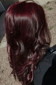 Scorpio Hair Color, Red Hair Colour Chart, Red Hair Caramel Highlights, Red Velvet Hair Color With Highlights, Mocha Red Hair, Dark Red Hair With Black, Dark Red Hair Green Eyes, Midnight Red Hair, Dark Dark Red Hair