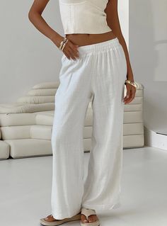 Linen Pants Outfit, Womens Loungewear Sets, White Linen Pants, Linen Blend Pants, Flowy Pants, Swaggy Outfits, Casual Tank Tops, White Pants, Linen Pants