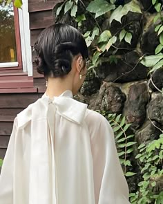 Alexa Chung Updo, Hair For A Wedding, Hairstyle Examples, Makeup Hairstyle, Ribbon Hairstyle, Hairdos For Curly Hair, Hair Locks, Hair Stylies