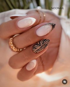 Almond Thanksgiving Nails, Thanksgiving Nails Almond, Thanksgiving Nails Square, Nail Ideas Thanksgiving, Nail Designs Thanksgiving, Thanksgiving Nails Short, Short Thanksgiving Nails, Thanksgiving Nail Ideas, Neutral Nail Art Designs