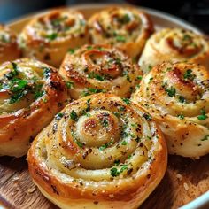 Garlic-Swirl Rolls: Fluffy and Flavorful Treats Garlic Swirl Rolls, Garlic Rolls, Fusion Dishes, Yeast Rolls