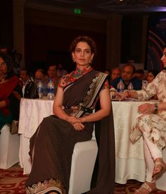 Kangana Ranaut, Drape Saree, Traditional Indian Outfits, Indian Outfit, Fancy Sarees, Saree Styles, Indian Sarees, Indian Wear, Fashion Designers