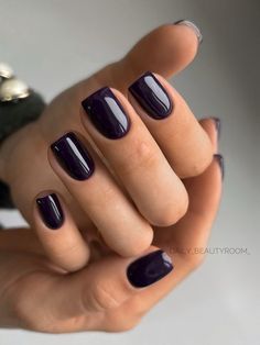 "Add a touch of mystery to your October nails with these midnight-inspired designs. Perfect for embracing the magic of long autumn nights! 🌙🖤 #OctoberNails #MidnightNails #DarkNails #FallFashion #NailArt" October Nail Designs, September Nails, Dark Nails, Autumn Night, Halloween Night, Halloween Nails, Winter Nails, The Magic