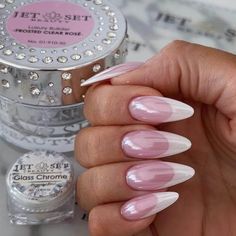 Nude Nails Designs French Crome Nails Design, French Chrome Nails Designs, Pink And White Chrome Nails, Pretty Chrome Nails, Nail Art With Silver, French Nails Chrome, Cute Chrome Nails, Hot Nails Trends, Baby Pink Chrome Nails