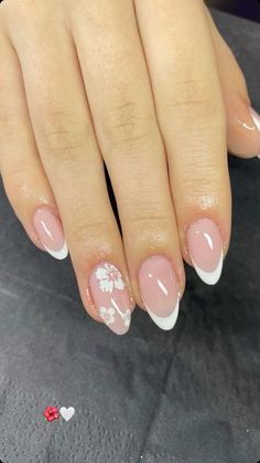 Gel X Nail Designs Flowers, Summer Nail Inspo 2024 Almond Design, Nail Designs No Charms, Almond French Tips With Design, Elegant Nail Designs Almond Shape, Cute Summer Nail Inspo Almond, Cute Nail Designs On Short Natural Nails, French Tip Nails With Design Almond, Almond Nails Designs French Tip