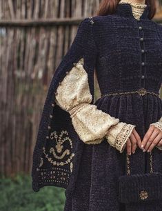 Merry Gentry, Abaya Ideas, Interesting Fashion, Fantasy Dress, July 10, Mode Inspo, Look Vintage, Fantasy Clothing, Fantasy Fashion