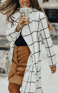 Checkered coat | ad Barbie Closet, Checkered Coat, 40 Fashion Women, Longline Coat, Womens Fashion Edgy