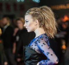 Hairstyle With Undercut, Natalie Dormer Hair, Half Shaved Head, Half Shaved Hair, Half Shaved, Red Carpet Hair, Sam Claflin, Natalie Dormer, Bridal Hairstyle