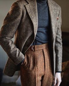 Classic Life, Corduroy Pants Men, Dark Academia Outfits, Waxed Cotton Jacket, Gents Fashion, Classy Outfits Men, Men Stylish Dress, Guys Clothing Styles