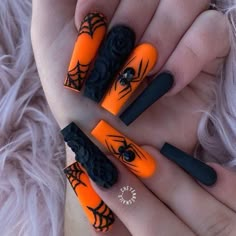 Black Halloween Nails, Halloween Nails Diy, Halloween Nails Easy, Orange Glow, Halloween Recipe, Wallpaper Halloween