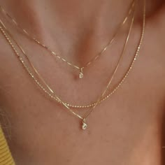 Dainty Yellow Gold Jewelry, Subtle Gold Jewelry, Dainty Gold Necklaces, Dainty Gold Jewelry Aesthetic, Gold Necklace With Diamond, Everyday Necklace Gold, Minimalist Diamond Necklace, Daily Necklace, Danty Jewelry