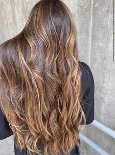 Balayage Hair Caramel, Blonde Hair Goals, Hair Color Chocolate, Caramel Hair, Brunette Balayage Hair, Hair Color Light Brown, Honey Blonde Hair