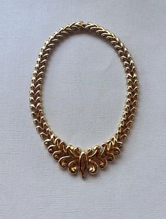 Vintage Premier Designs elegant gold tone chunky necklace in great vintage condition. The necklace measures 16 inches long by 1/2 inch wide and 1 1/4 inch wide at the center. Premier Designs, Chunky Necklace, Pendant Necklaces, Favorite Jewelry, Necklace Etsy, Jewelry Necklace Pendant, 4 Inch, Beauty Book, Gold Tones