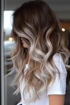 Hair Color Ideas For Brunettes Blonde, Blonde And Brown Ombre Hair, White Ends Hair, Highlights On Long Hair, Hidden Blonde Under Brown Hair, Bold Ombre Hair, Dark Root Melt Blonde Balayage, Medium Light Brown Hair Color Ideas, Brunette Hair With White Streak