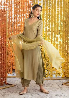 Punjabi Suit design Ethnic Wear Women, Cotton Suit Designs, डिजाइनर कपड़े, Women Salwar Suit, Long Blouse Designs, Saree Women