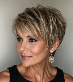 Short Stacked Hair With Bangs, Pixie With Bangs Round Face, Short Hairstyle For Wavy Hair, Haircuts For Thinning Hair Women, Short Haircut For Thinning Hair, Short Hair With Layers 2024, Short Shoulder Length Hair With Layers, Short Tapered Hair, Choppy Pixie Cut With Bangs