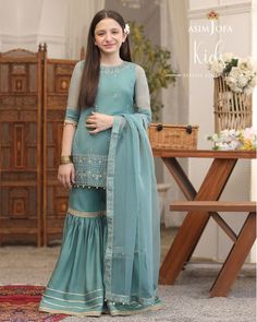 Asim Jofa, Pakistani Fancy Dresses, Bridal Dress Fashion, Kids Fashion Dress, Simple Pakistani Dresses, Embroidered Dupatta, Affinity Designer