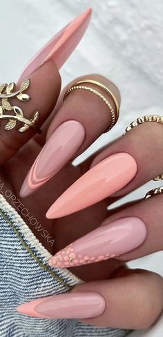 Pink And Gold Almond Nails Design, Fall Pink And White Nails, Glam Nails Designs Classy, Fun Nude Nail Designs, Baby Pink Nails Design, Matted Nails, Boho Nails, Coral Nails, Design Nail