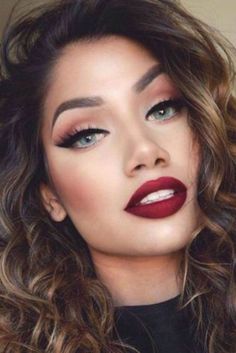 Red Lipstick Makeup Looks, Red Lipstick Looks, 13 Makeup, Red Lips Makeup Look, Red Lipstick Makeup, Makeup Hacks Beauty Secrets, Women Lipstick, Ombre Lips