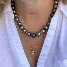 TAHITIAN PEARL NECKLACE - MAHANA – POSHMIRA Black Pearl Necklace Outfit, Pearl Necklace Outfit, Saltwater Pearl Necklace, Jewelry Making Pearls, Tahitian Pearl Bracelet, Colored Pearls, Grey Pearl Necklace, Tahitian Pearl Necklace, Necklace Outfit