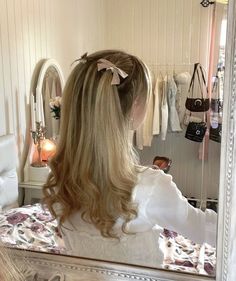 Winter Hair Trends, Hairstyle Examples, Peinados Fáciles Para Cabello Corto, Hair Stylist Life, Easy Hairstyles For Long Hair