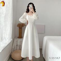 Lasaky - Classic Black Long-Sleeve Knee-Length Dress with Square Neckline - Fashionable and Timeless White Long Sleeve Plain Dress, Elegant Midi Dress Classy, Midi Dress Classy, Dress With Square Neckline, Chic Black Dress, Dress Korea, Outfits Dress, Elegant Midi Dresses, Small Black Dress