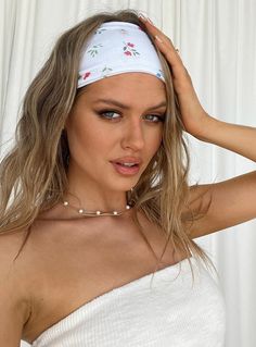 Headband  100% polyester  Floral print  Thick design  Double lined  Elasticated Headband White, Hot Pink Floral, Online Shop Accessories, White Headband, Floral Dresses Long, Floral Accessories, A Line Gown, Long Sleeve Floral Dress, Prom Dresses Lace