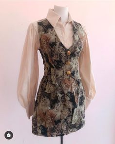 Dnd Ball Outfit, Skirt And Vest, Brocade Skirt, Pretty Clothes, Pinterest Closet, Looks Chic, Looks Style, Style Outfits, Fashion Sense