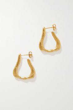 Alighieri's founder Rosh Mahtani creates sculptural pieces grounded in her emotions. 'The Link of Wanderlust' earrings represent the bond she has with her father and their shared adventurous spirit. Crafted from gold-plated recycled bronze, they feature a molten curved shape that's beautifully timeless. Wear yours stacked with a mini pair. Rosh Mahtani, Lili Claspe, New Tv, Special Ops, Zoe Saldana, Body Makeup, Fine Watches, Small Earrings, Net A Porter