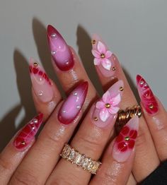 🙏 Thank you for stopping by and supporting a small business!💖 ⭐⭐ Get your salon quality nails at home with Lisa Press On Nails ⭐⭐ All sets are made with GEL nail polish with 4-6 layers of coating. These nails are reusable, if you take it off right. For instruction, please message me. ⭐⭐ Each set comes with 10 handmade press on nails, a mini file, a mini buffer, a cuticle stick. ⭐⭐ Measurements Please measure your own nail and find your size from our picture guide. We totally can do custom size Flower Summer Nails, Fake Acrylic Nails, 3d Flower Nails, Nails Gel Nails, Custom Press On Nails, Girly Acrylic Nails, Simple Acrylic Nails, Nails Fake, Nails Gel