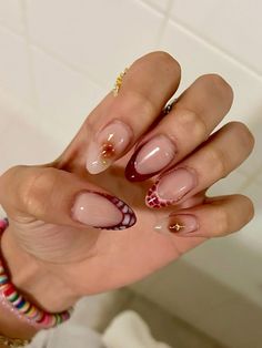 Hozier Nails, Nail Inspo Almond, Daisy Acrylic Nails, Nail Piercing, Chic Nail Art, Summery Nails, Grunge Nails, Girly Acrylic Nails