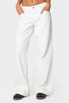 Roman Low Rise Slouchy Jeans – edikted White Low Rise Pants, White Jeans Low Rise, White Low Rise Jeans, Shuffle Outfit, Low Rise White Jeans, White Baggy Jeans, Edikted Jeans, Low Rise Baggy Jeans, Low Waisted Jeans