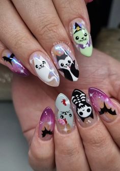 Wes Anderson Inspired Nails, Kawaii Spooky Nails, Dog Halloween Nails, Halloween Nails With Cats, Halloween Kawaii Nails, Sanderson Sisters Nails, Halloween Cat Nail Art, Halloween Korean Nails, Spooky Cute Nails