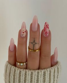 Pink Christmas Nail Ideas, Holiday Manicure, 3d Nail Art Designs, Makeup Nails Designs, Velvet Nails, May Nails, Hot Pink Nails, Ombre Nails Glitter, Minimalist Nail Art